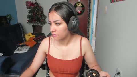 Snapshot of sabrina_chester_02 chatting on December 2024 02:43:02 PM Angie online show from December 2024 02:43:02 PM
