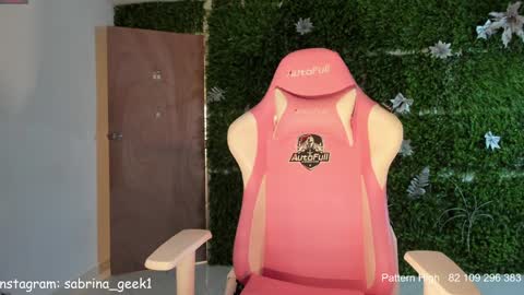 sabrina_geek online show from January 2026 03:53:02 AM