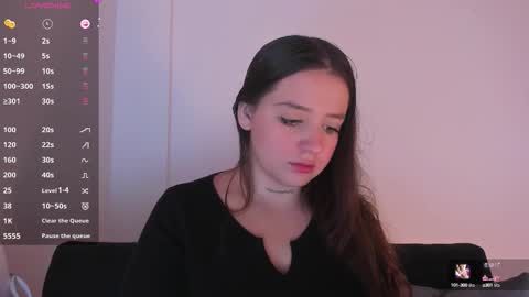 Sabrina Maria online show from September 2025 01:13:01 PM