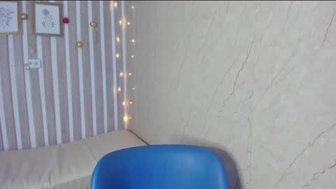 mariana  online show from December 2024 08:55:02 PM