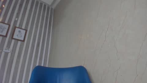 mariana  online show from January 2025 09:43:01 PM