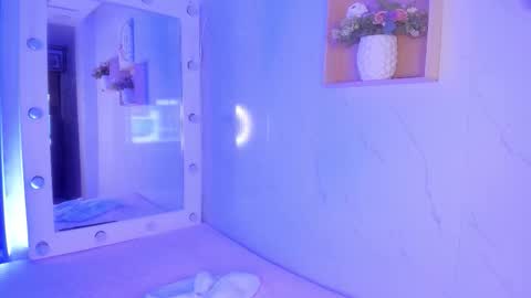 mariana  online show from November 2025 03:27:02 AM