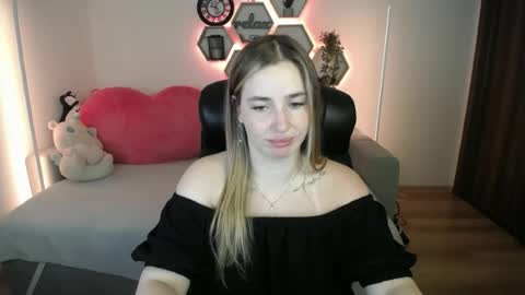 Snapshot of sabrinviolet chatting on July 2026 08:08:02 AM Sabrina Violet online show from July 2026 08:08:02 AM