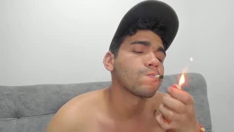 Snapshot of sack_rojas chatting on November 2025 10:37:01 PM Sack online show from November 2025 10:37:01 PM