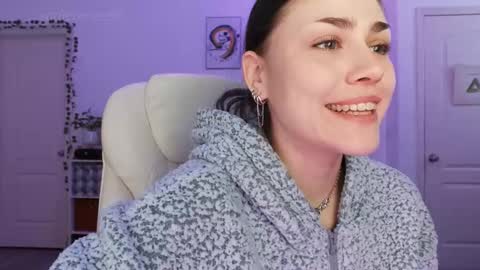 Sadie Renee  online show from October 2025 09:50:02 PM