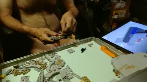 safety_fist online show from December 2025 03:01:02 AM