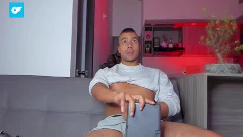 Snapshot of sag_1998 chatting on February 2025 07:04:02 AM Sag online show from February 2025 07:04:02 AM