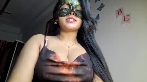 Snapshot of sahani2208 chatting on January 2025 04:54:01 PM Queen Archana online show from January 2025 04:54:01 PM