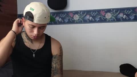 Sahara y Thiago online show from February 2026 01:01:02 PM