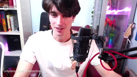 David Sahueso online show from January 2025 09:16:01 PM