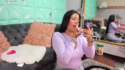 Sailon online show from December 2025 03:20:04 PM