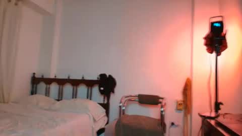 Sindy Scott online show from February 2026 03:11:02 PM