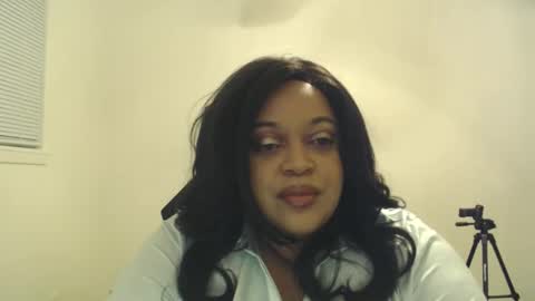Queen Serenity online show from May 2026 06:32:03 AM