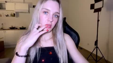 Sofia online show from March 2025 12:29:01 AM