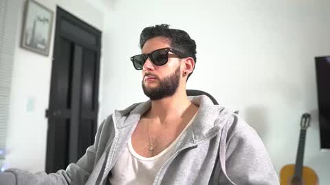 saimon  online show from December 2025 11:20:02 PM