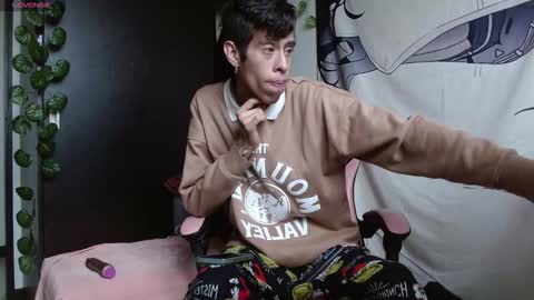 Snapshot of saint_boyy chatting on September 2025 12:16:01 PM saint boy online show from September 2025 12:16:01 PM