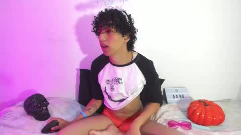 saint_dark online show from October 2025 02:18:02 PM