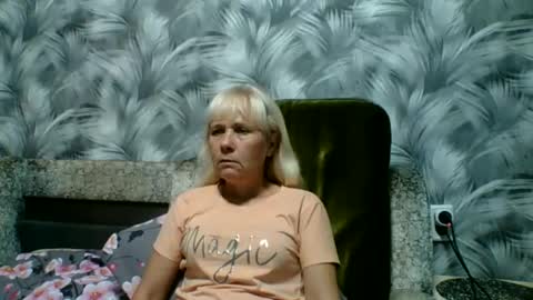 Snapshot of sakura_blonde chatting on October 2025 03:46:02 PM sakura_blonde online show from October 2025 03:46:02 PM