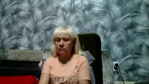Snapshot of sakura_blonde chatting on November 2025 03:23:01 PM sakura_blonde online show from November 2025 03:23:01 PM