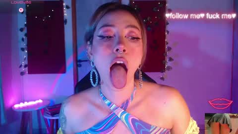 Sakura online show from October 2025 03:07:01 AM