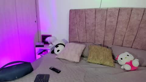 Snapshot of sakuraarih1 chatting on May 2026 07:42:02 PM SAKURAARIH1 online show from May 2026 07:42:02 PM