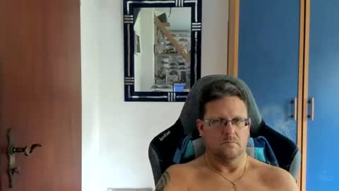 salichris online show from July 2026 12:44:01 PM