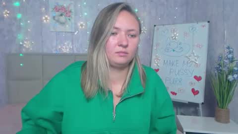 Snapshot of sallyverda chatting on October 2025 05:35:01 PM Sally online show from October 2025 05:35:01 PM