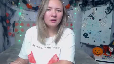 Sally online show from October 2025 07:14:02 PM