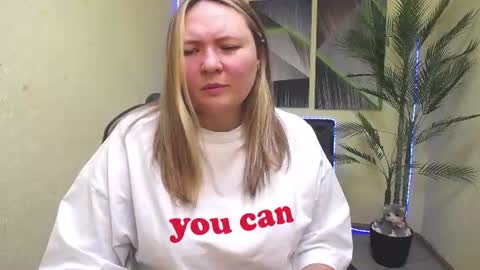Snapshot of sallyverda chatting on July 2026 06:10:01 PM Sally online show from July 2026 06:10:01 PM