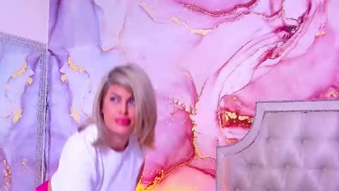 SalmaRoze online show from November 2025 05:51:02 AM