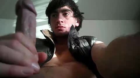 salmonman1305 online show from December 2024 01:54:02 PM