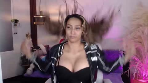 salome_drasin online show from November 2025 08:41:02 PM