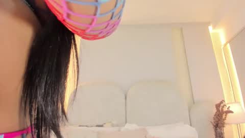   online show from September 2025 09:28:02 PM