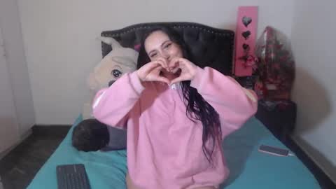 yenny online show from November 2025 03:17:01 AM