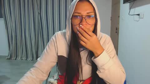 salome online show from February 2025 01:03:02 AM