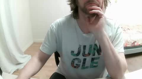 Snapshot of saltimbanquier chatting on January 2025 10:55:02 AM Saltimbanquier Salt ou Banquier online show from January 2025 10:55:02 AM