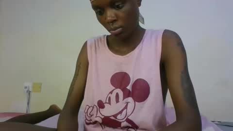 Snapshot of saltysugar20 chatting on June 2026 05:25:01 AM Sugarbabe online show from June 2026 05:25:01 AM