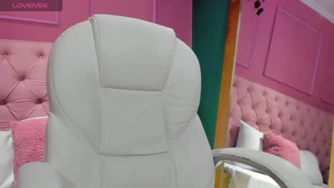 Snapshot of salvatore_monterey chatting on January 2025 04:33:02 AM salvatore online show from January 2025 04:33:02 AM