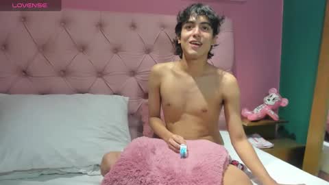 Snapshot of salvatore_monterey chatting on January 2025 03:39:01 AM salvatore online show from January 2025 03:39:01 AM