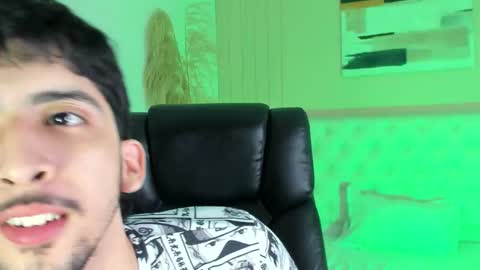 Snapshot of salvatore_monterey chatting on September 2025 08:30:02 PM salvatore online show from September 2025 08:30:02 PM