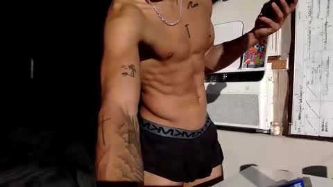 Snapshot of sam9826wh chatting on December 2024 04:29:02 PM sam9826wh online show from December 2024 04:29:02 PM