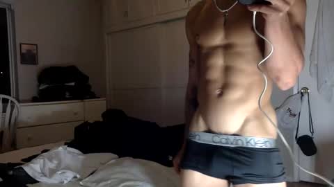 Snapshot of sam9826wh chatting on December 2024 08:20:01 AM sam9826wh online show from December 2024 08:20:01 AM