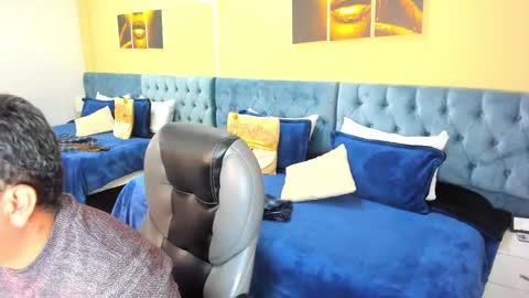 Snapshot of sam_and_molly chatting on December 2024 07:14:01 PM Sam and Molly online show from December 2024 07:14:01 PM