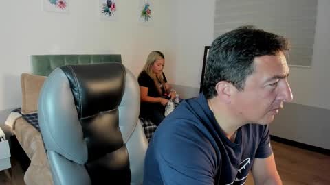 Snapshot of sam_and_molly chatting on January 2025 07:22:01 PM Sam and Molly online show from January 2025 07:22:01 PM