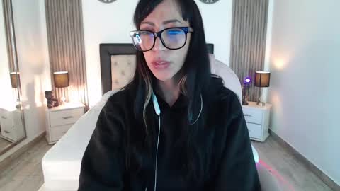 SAM MANSON online show from February 2025 12:08:01 PM