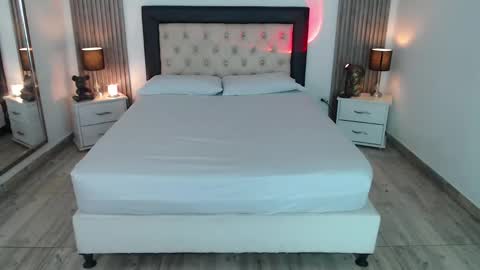 SAM MANSON online show from March 2025 12:12:01 PM