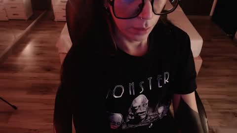 SAM MANSON online show from October 2025 01:30:01 PM