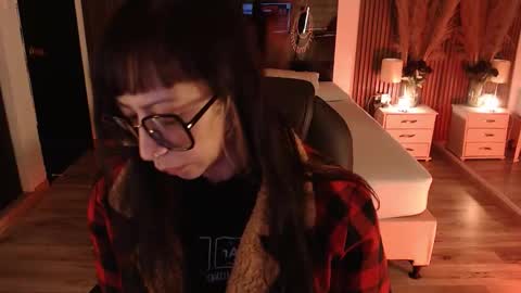 SAM MANSON online show from February 2026 12:31:01 PM