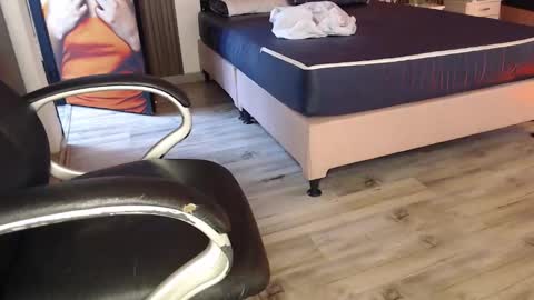 SAM MANSON online show from February 2026 12:12:01 PM