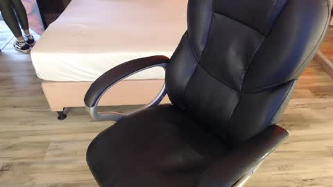 SAM MANSON online show from April 2026 12:10:01 PM